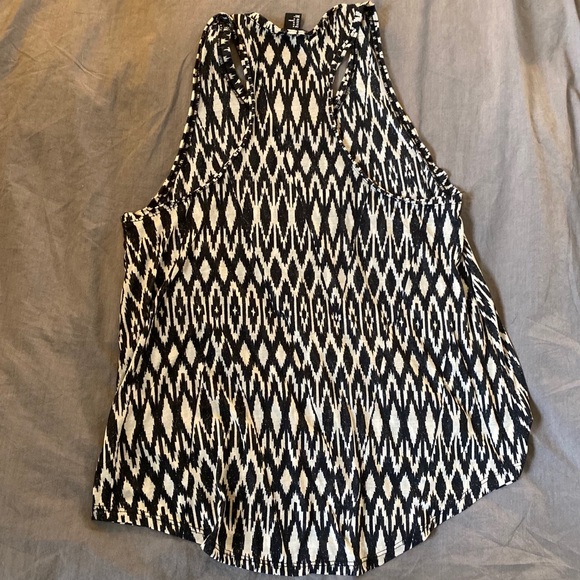 H&M Racerback Tank - Picture 2 of 6